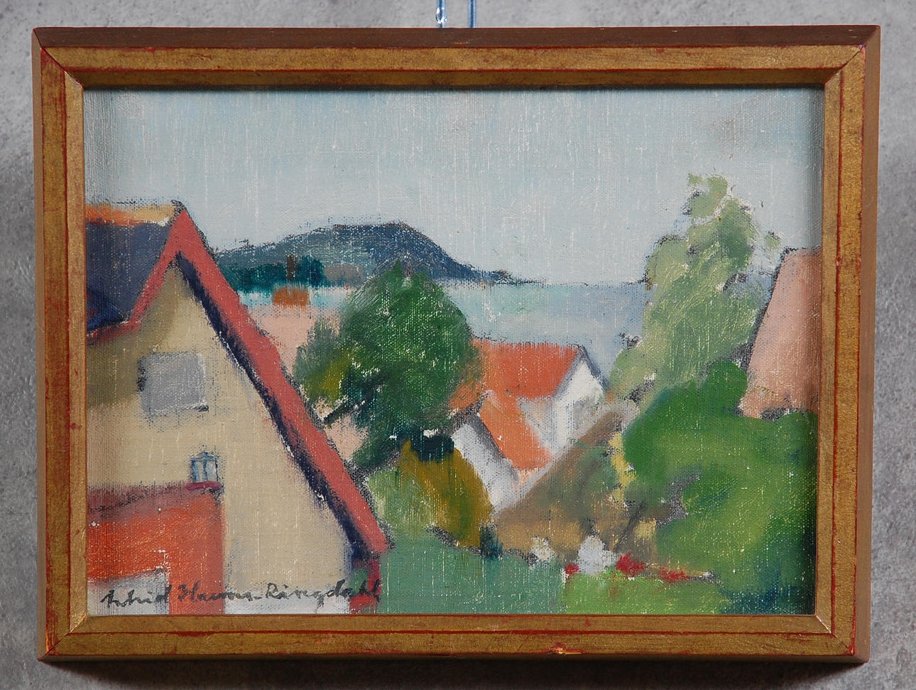 ASTRID HARMS-RINGDAHL. 1912-1984, olja uppfodrad på pannå, " Vy från Vik mot Stenshuvud " signerad.