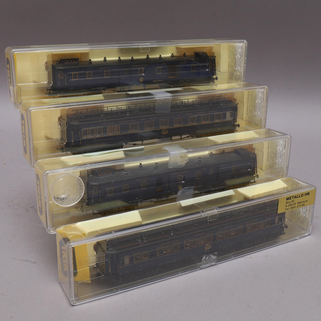TRAIN CARS, 4 pcs, Orient express, Trix.