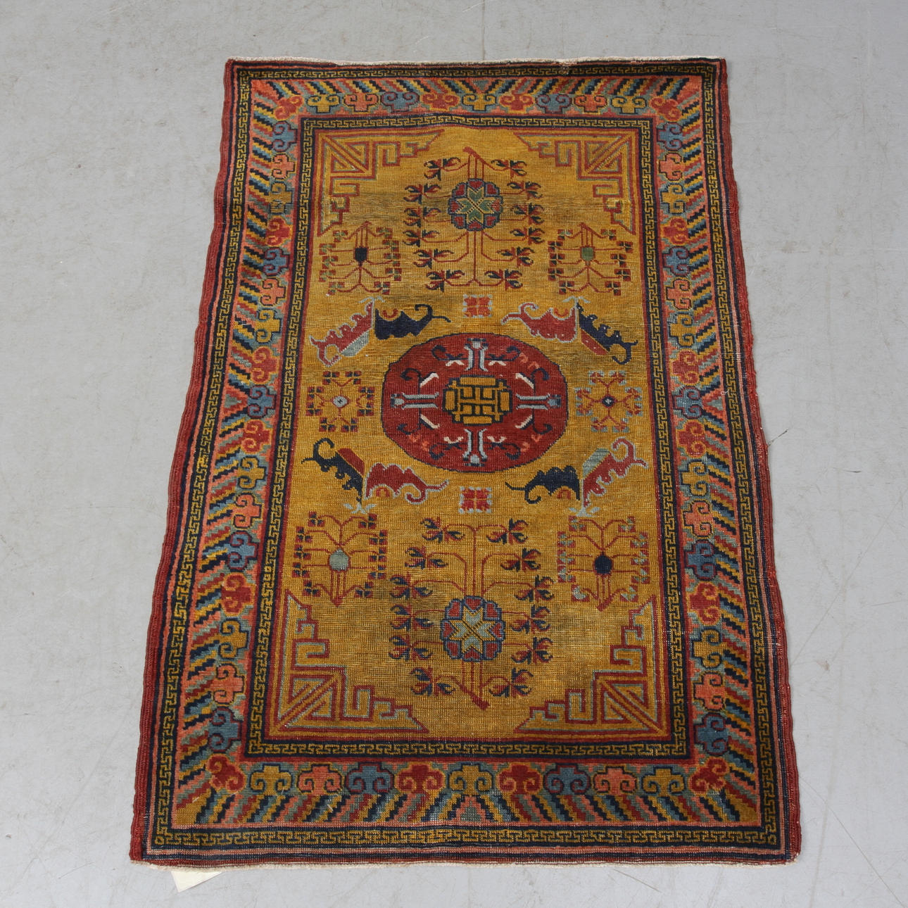 MATTA, orientalisk, ca 112 x 75 cm.