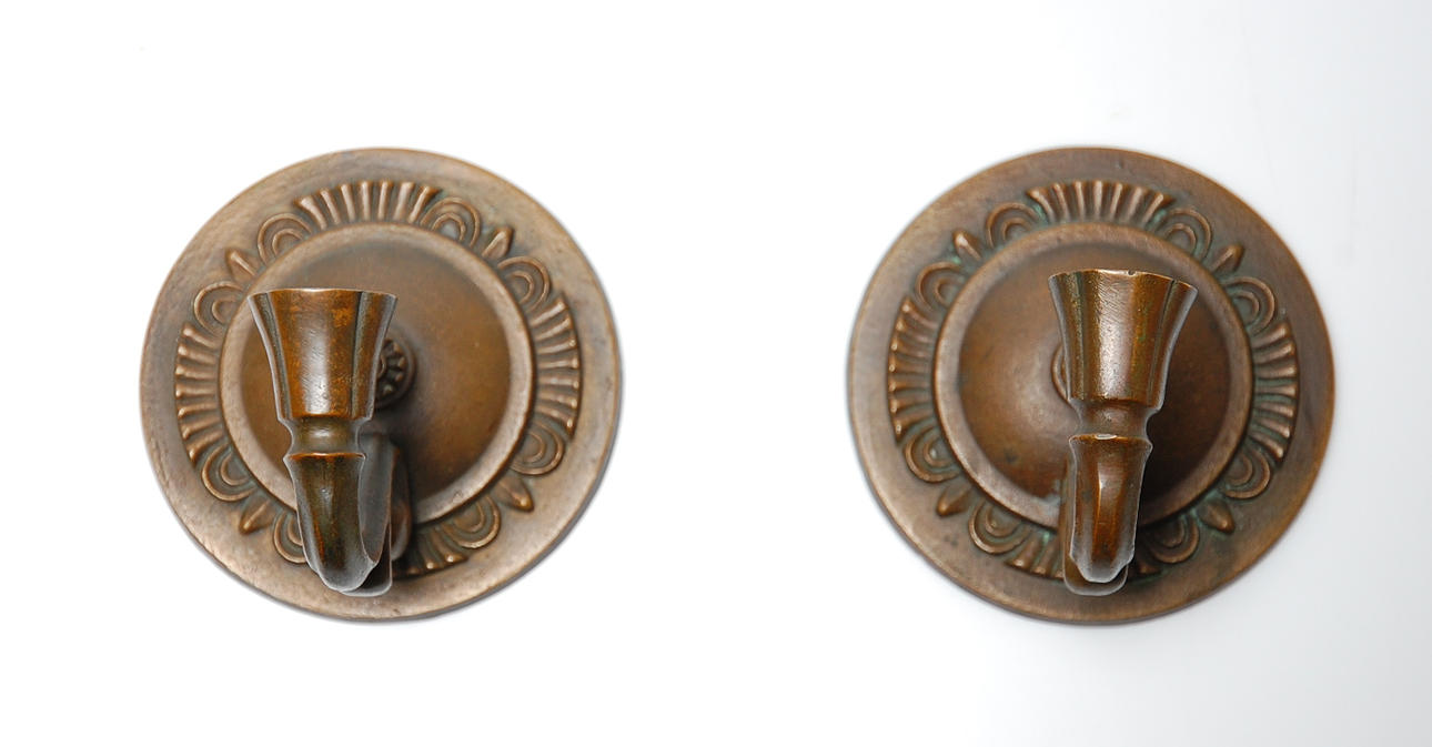 LJUSLAMPETTER, 1 par, brons, 1920-tal.