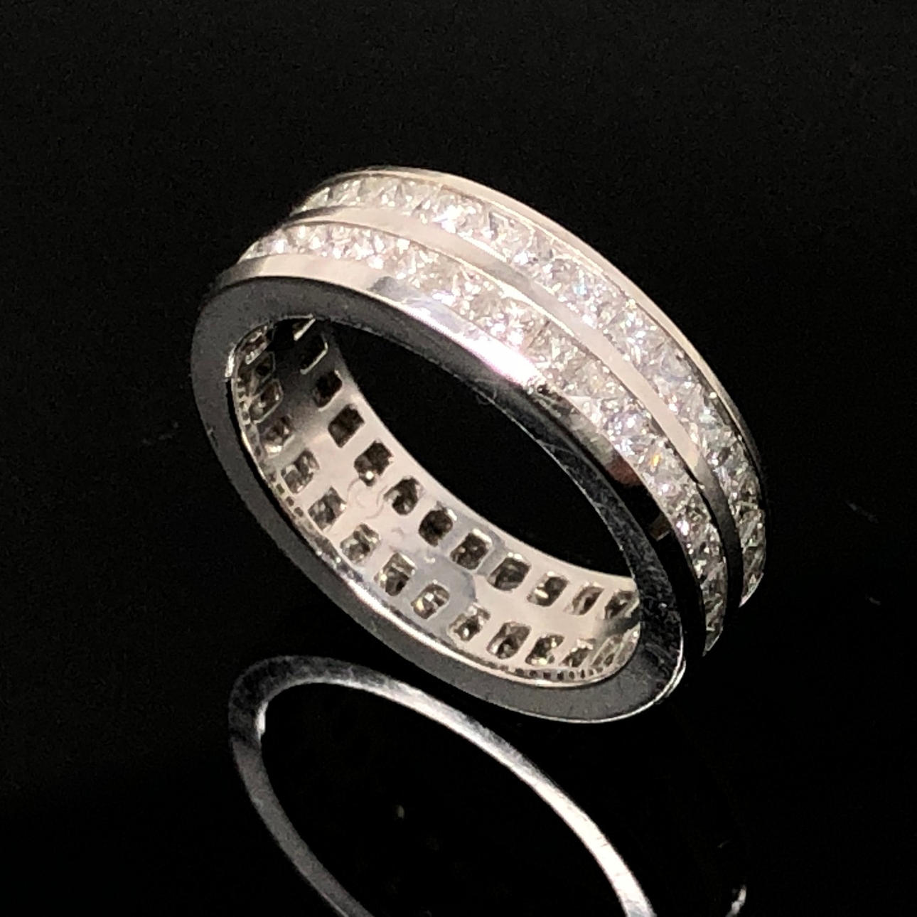 Diamond ring, princess cut, 3.90ct.