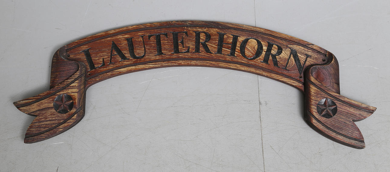 FARTYGSSKYLT, trä, "Lauterhorn", 1900-tal.