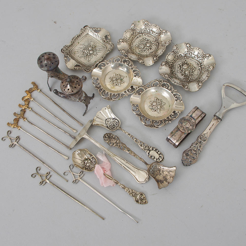 STRÖARE, ASKKOPPAR M.M., 21 delar, silver.
