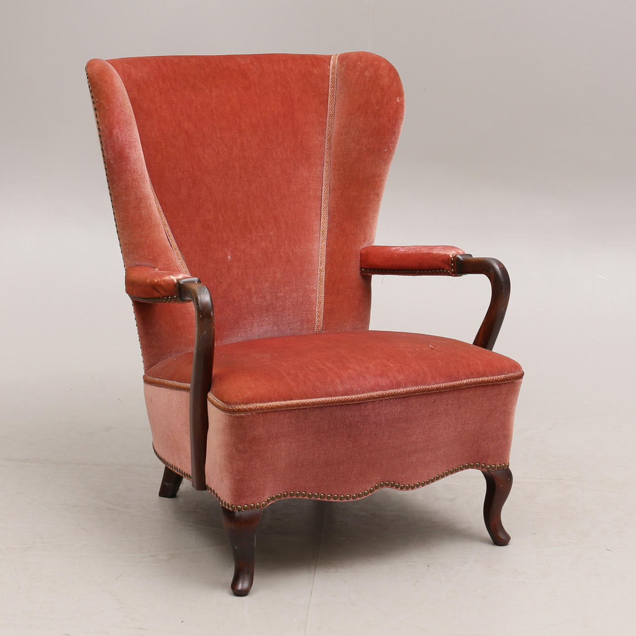 EARPATCH ARMCHAIR, velvet, 1900s.