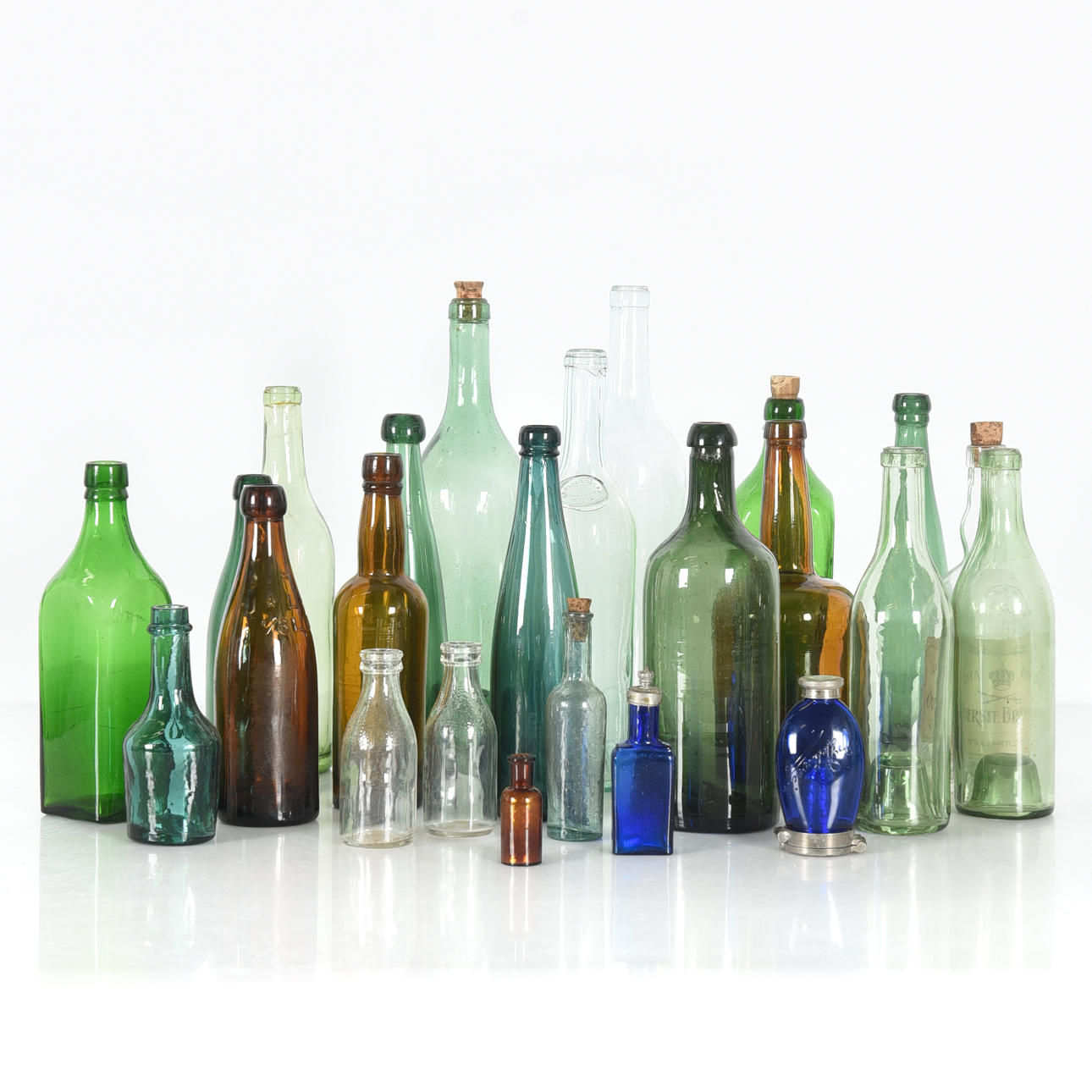 FLASKOR, 18- och 1900-tal.