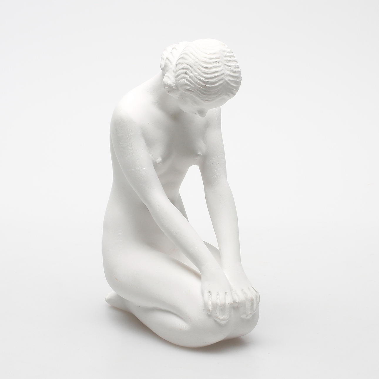 CARIN NILSSON. skulptur, gips, signerad.