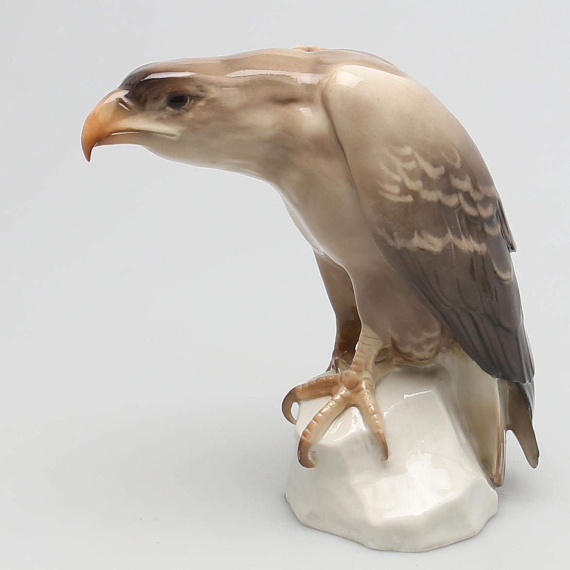 FIGURIN i porslin. "Örn". Rörstrand, 1940/50-tal?