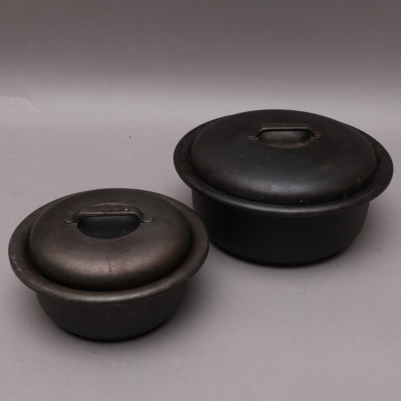 GRYDER, 2 stk, støbejern, Carl Gustaf Johnsson for IKEA, Danmark.