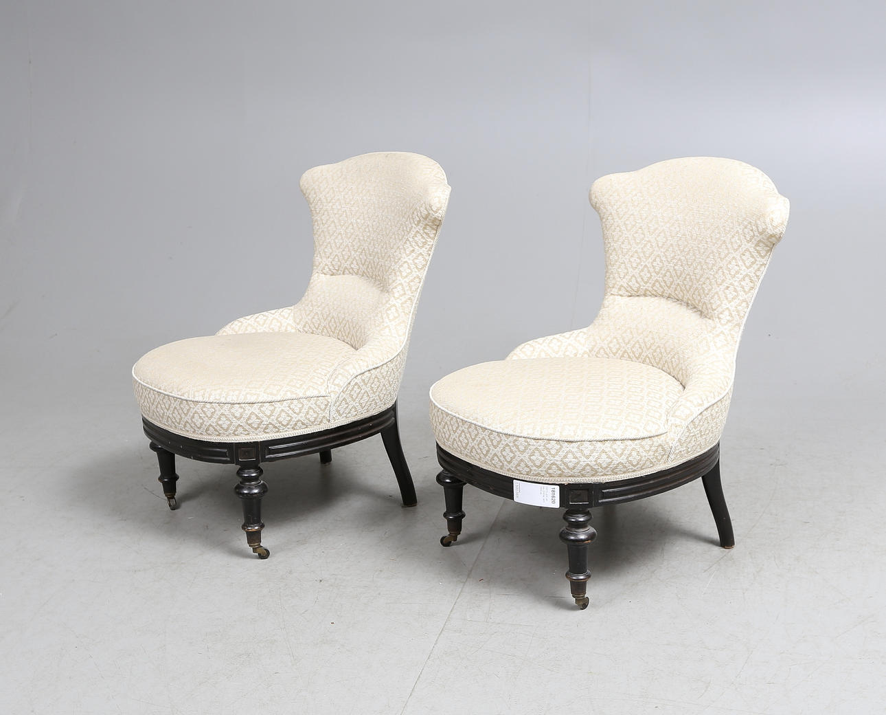 FÅTÖLJER, ett par, Emma, sent 1800-tal.