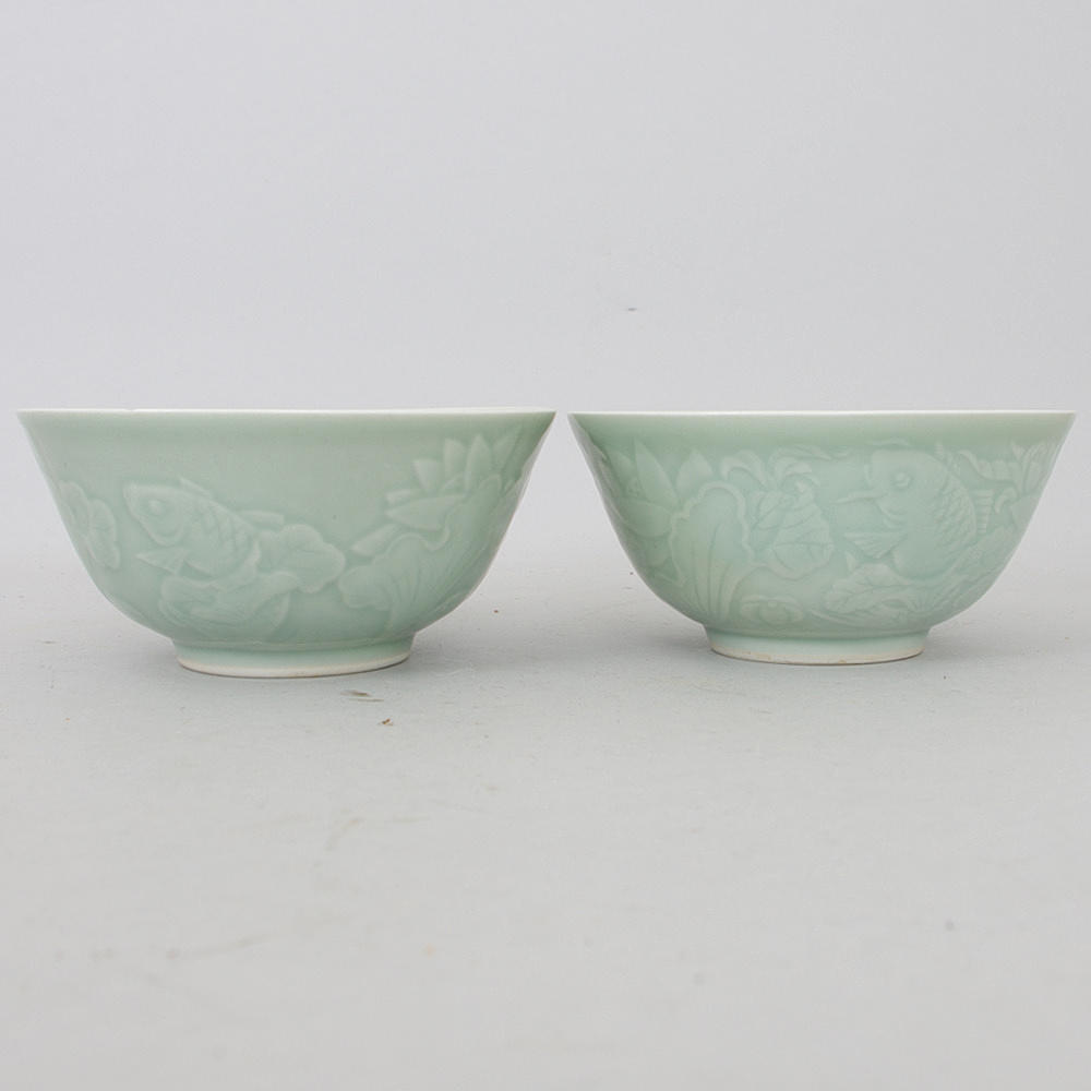 SKÅLAR, 2 snarlika, celadonporslin, Kina.