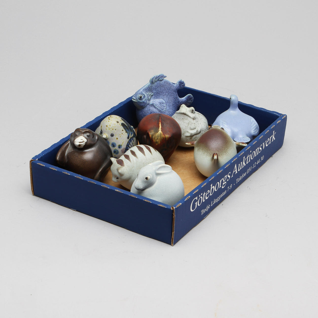 FIGURINER, 9 st, keramik, Gösta Grähs för Rörstrand och Lisa Larson för Gustavsberg.