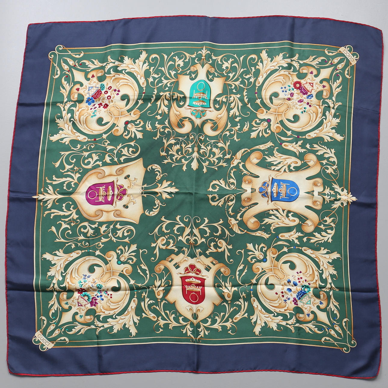 SCARFS, Gucci, 2000-tal.