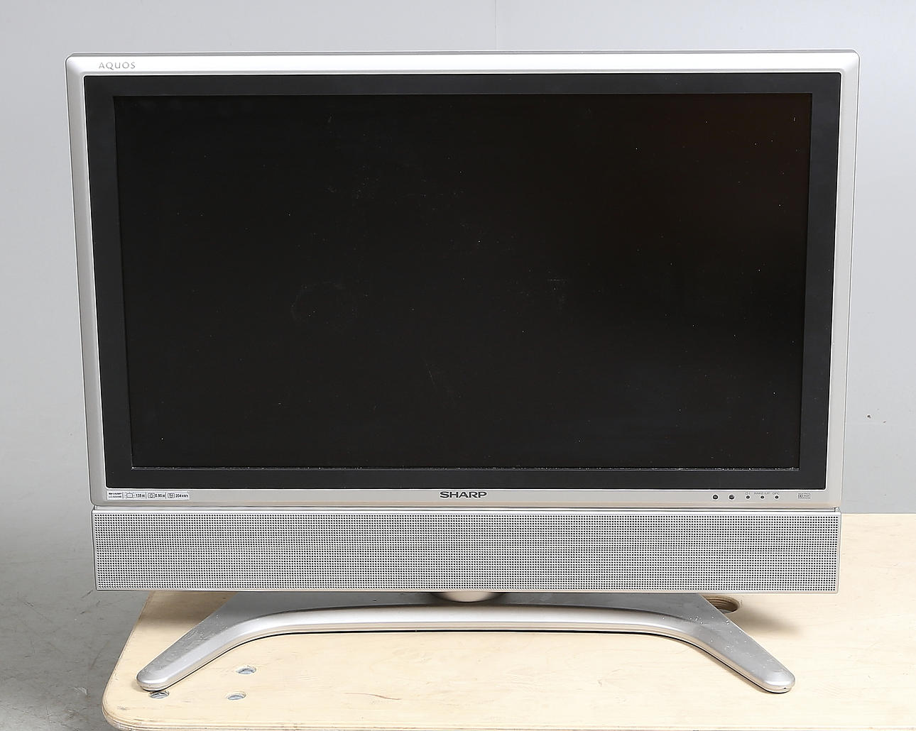 TV, 28", LCD, Sharp.