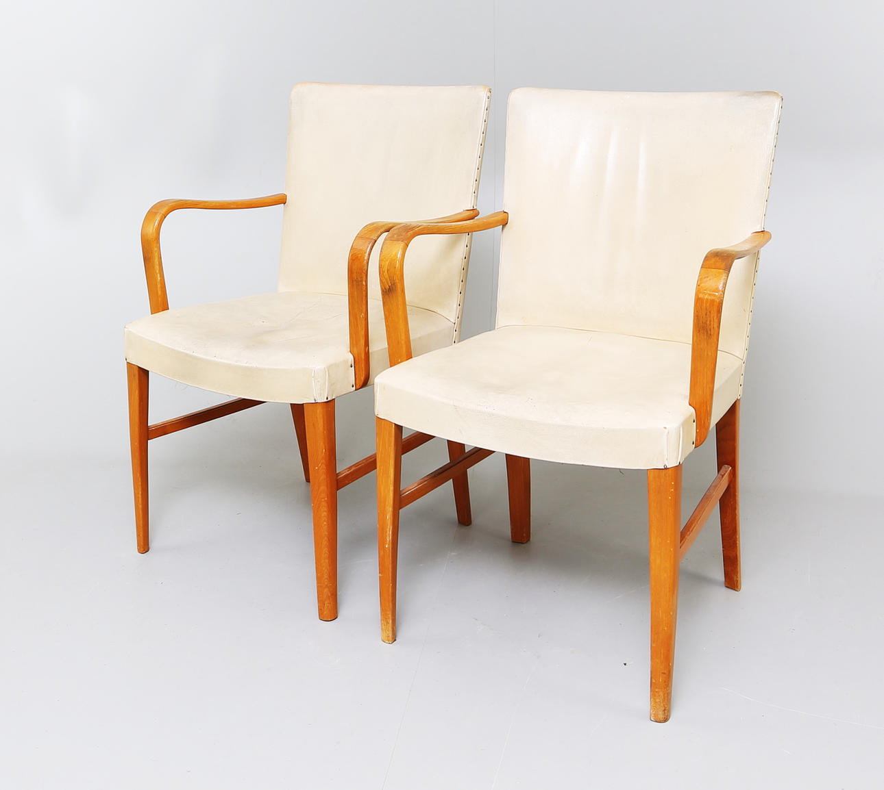 FÅTÖLJER, 1 par, G A Berg, Stockholm, 1940/50-tal.