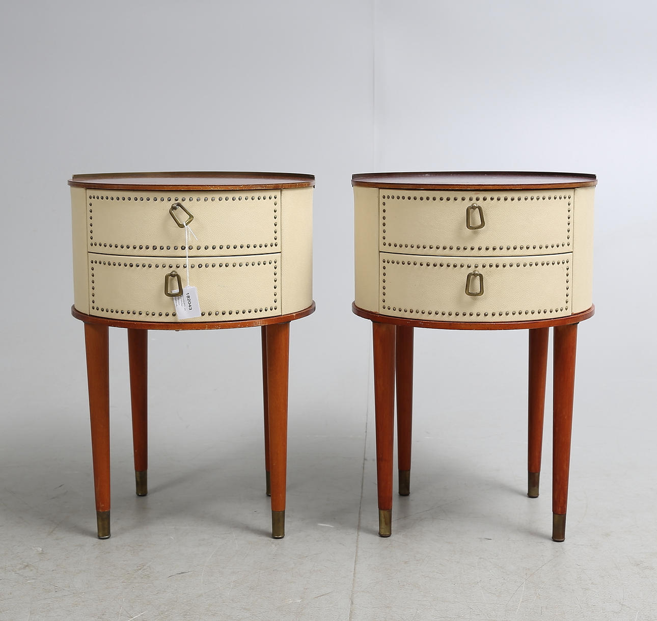 SÄNGBORD, ett par, Halvdan Pettersson Möbelfabrik, Tibro, 1950-tal.