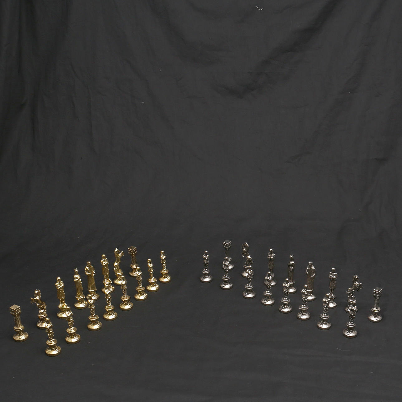 SCHAKPJÄSER i zink. Renäsensmodell. Manopoulos, Grekland.