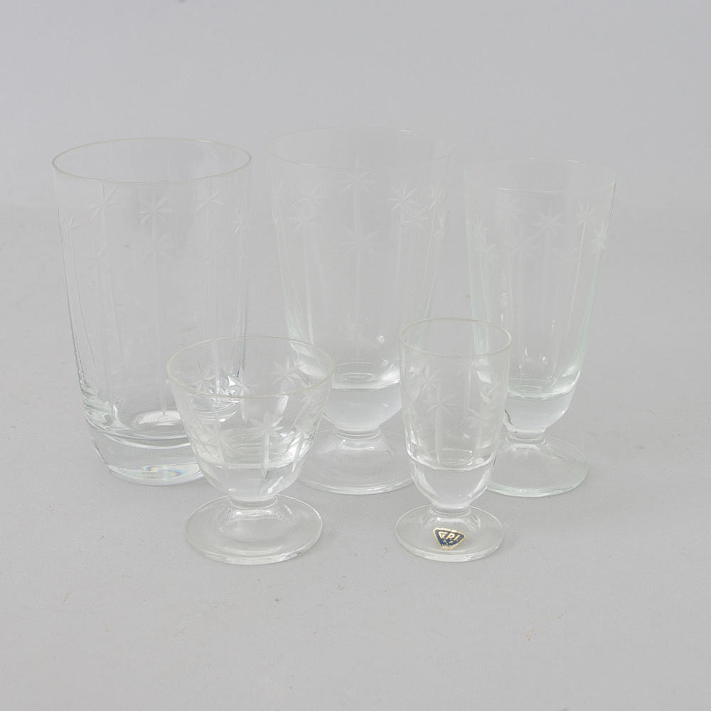 GLASSERVIS, Kosta, slipad dekor.