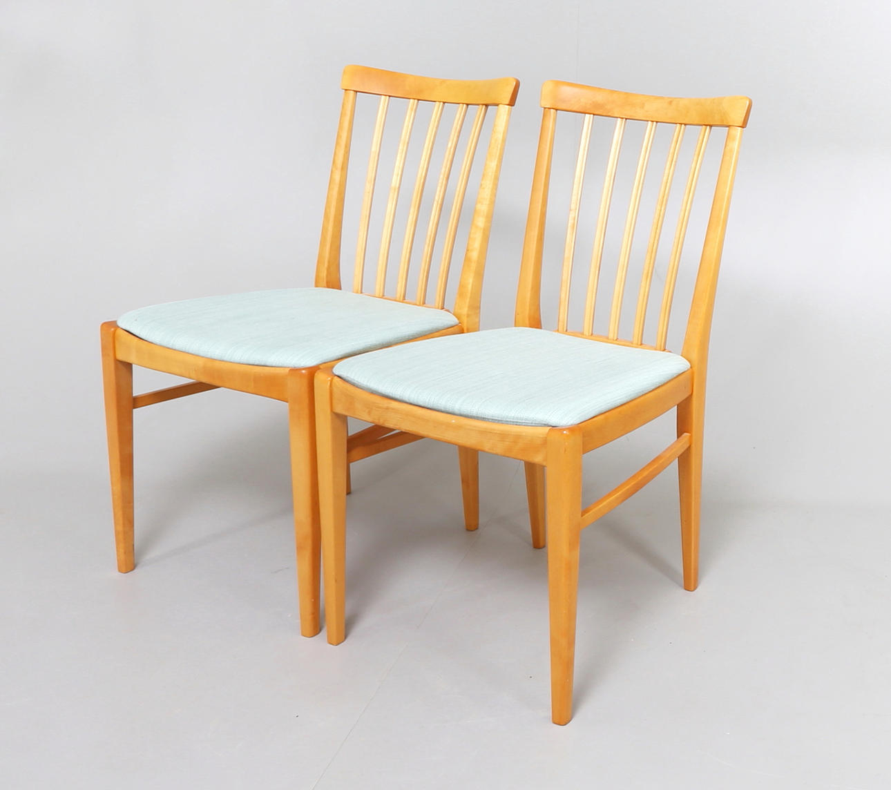 CARL MALMSTEN. Stolar, 1 par, "Vardags", Åfors.