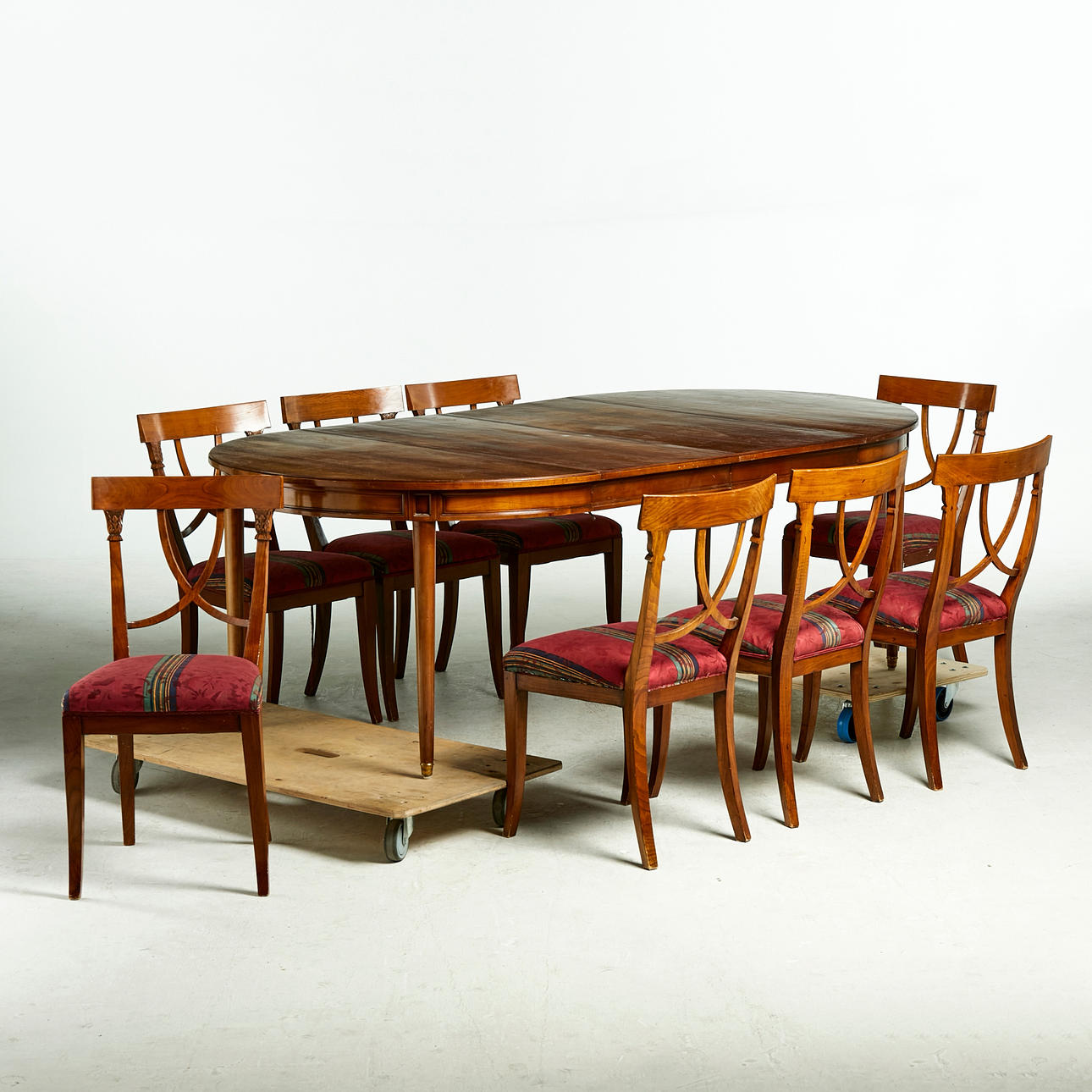 Dining room group, 9dlr, 2-inlay plates, 1900s, walnut.