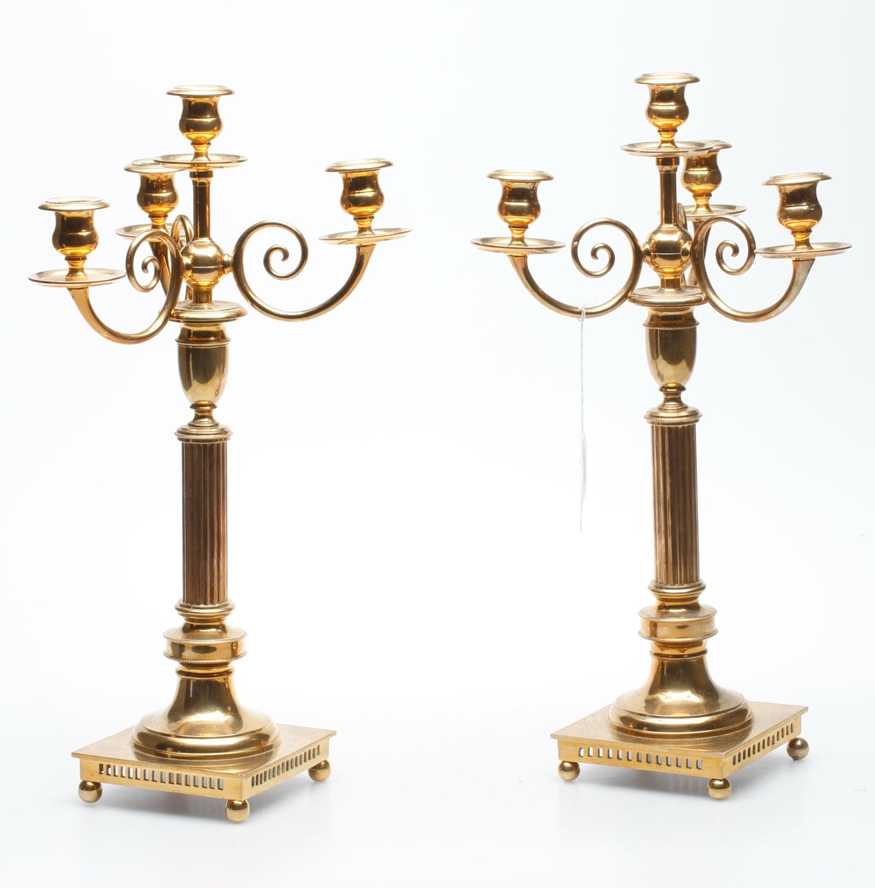 KANDELABRAR, ett par, mässing, Gustaviansk-stil, Grillby, nr 22a.