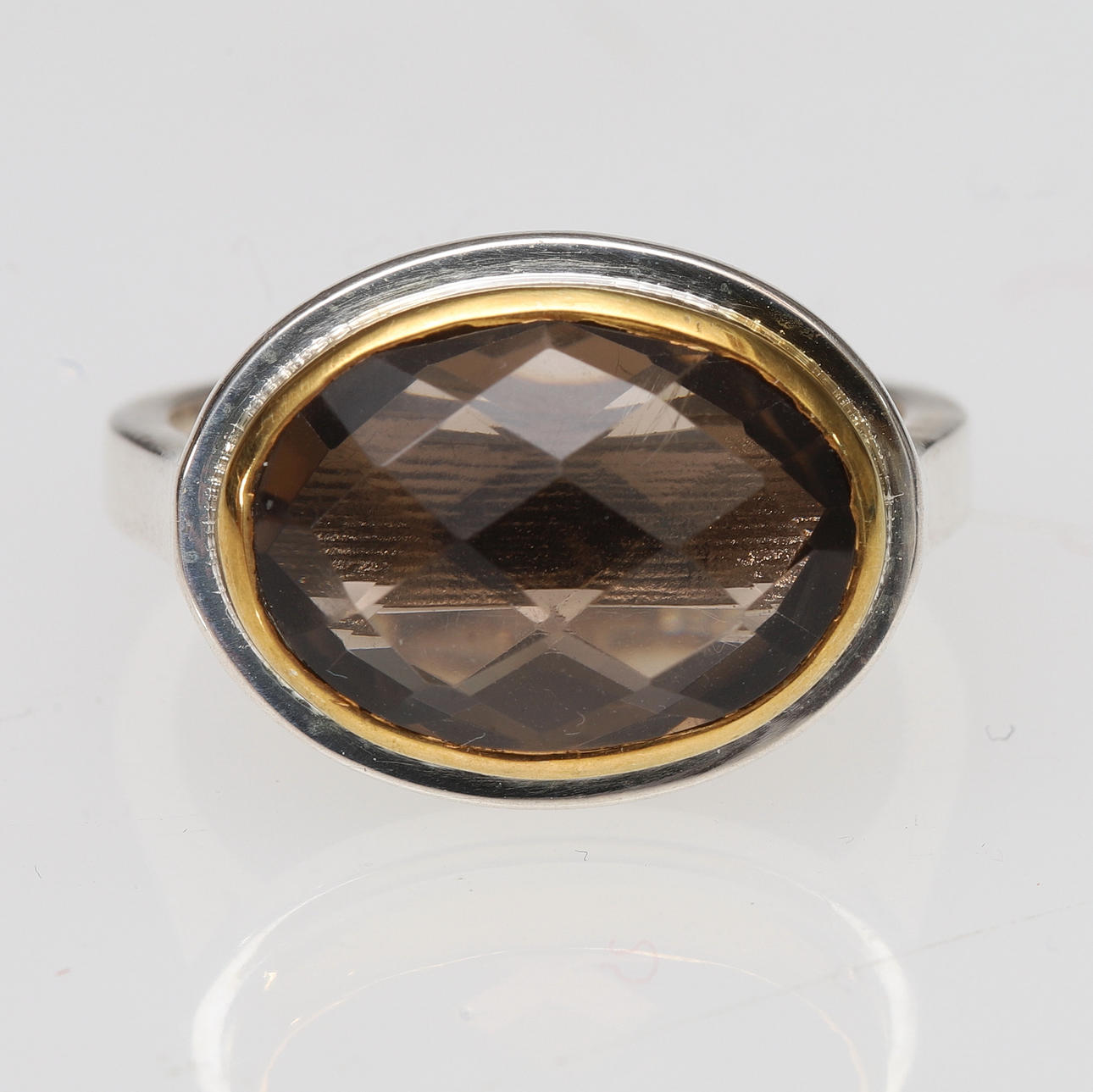 RING, silver med rökfärgad kvarts.