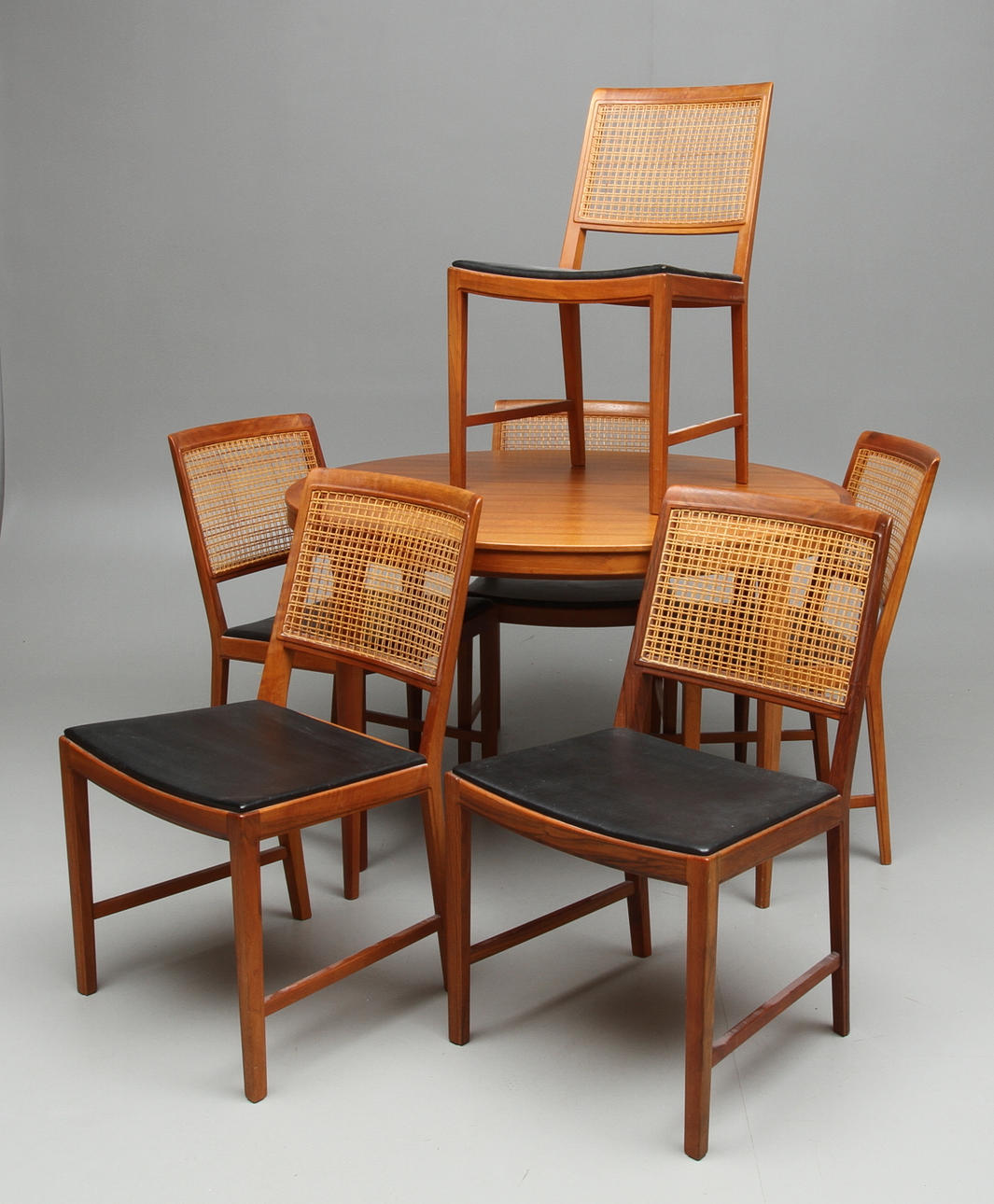 MATSALSGRUPP, 7 delar, stämpelmärkt Bertil Fridhagen Bodafors.