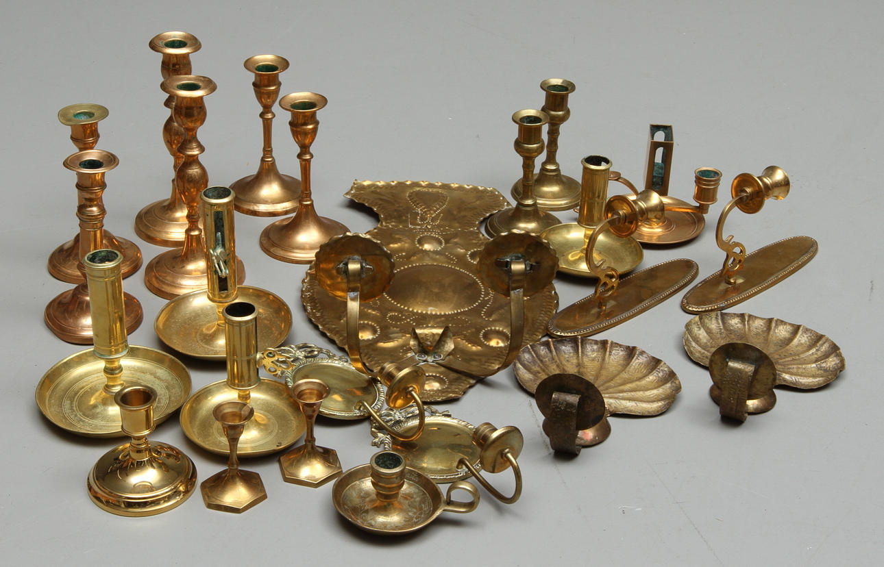 PARTI LJUSSTAKAR, 24 st, mässing, 1900-tal.