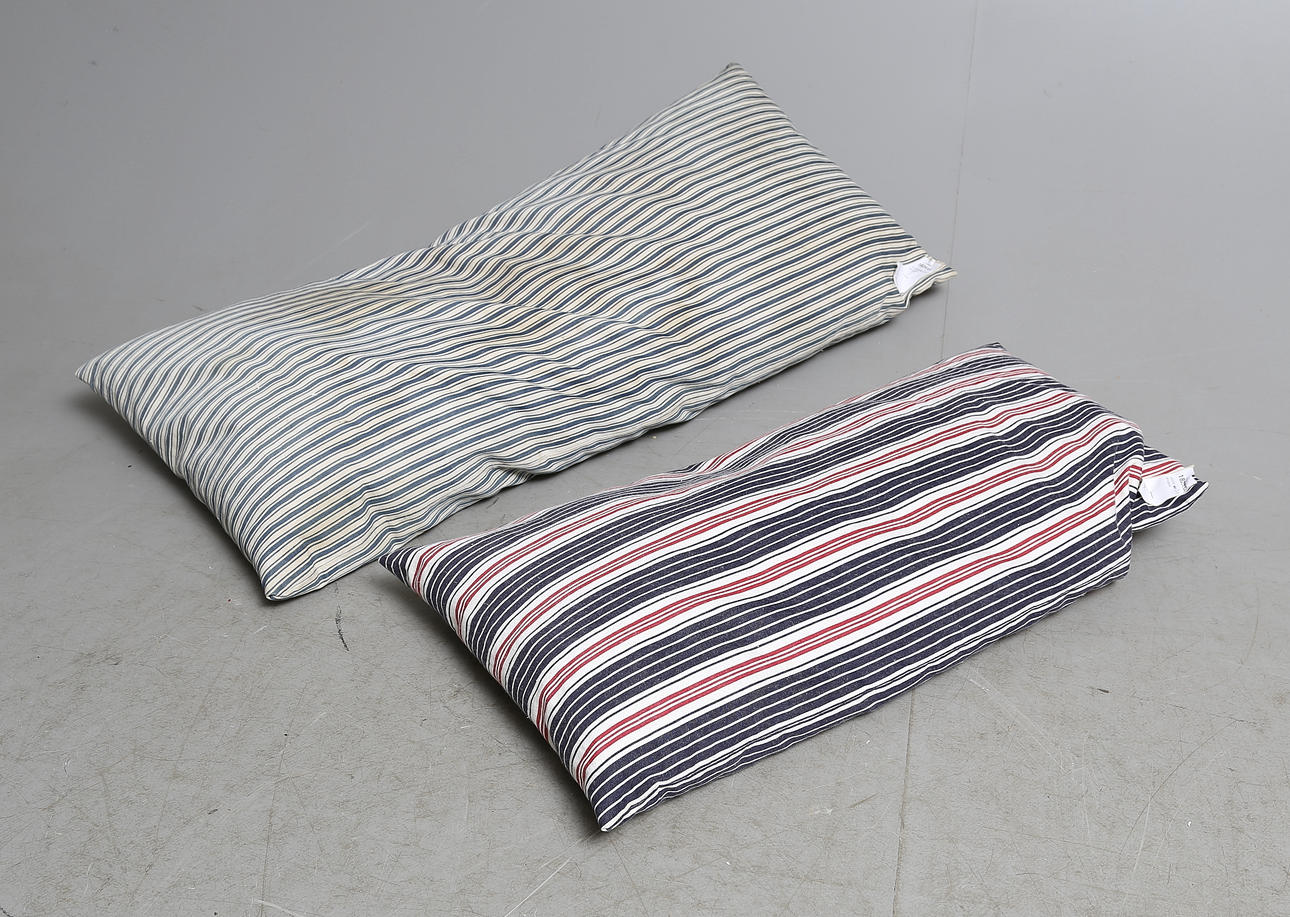 KUDDAR, 2 st allmogeväv.