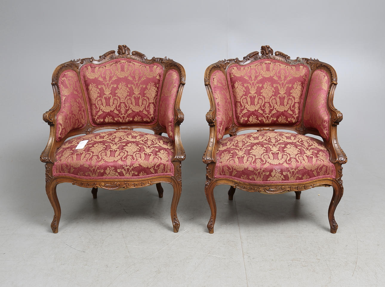 FÅTÖLJER, ett par, rokokostil, 1900-tal.