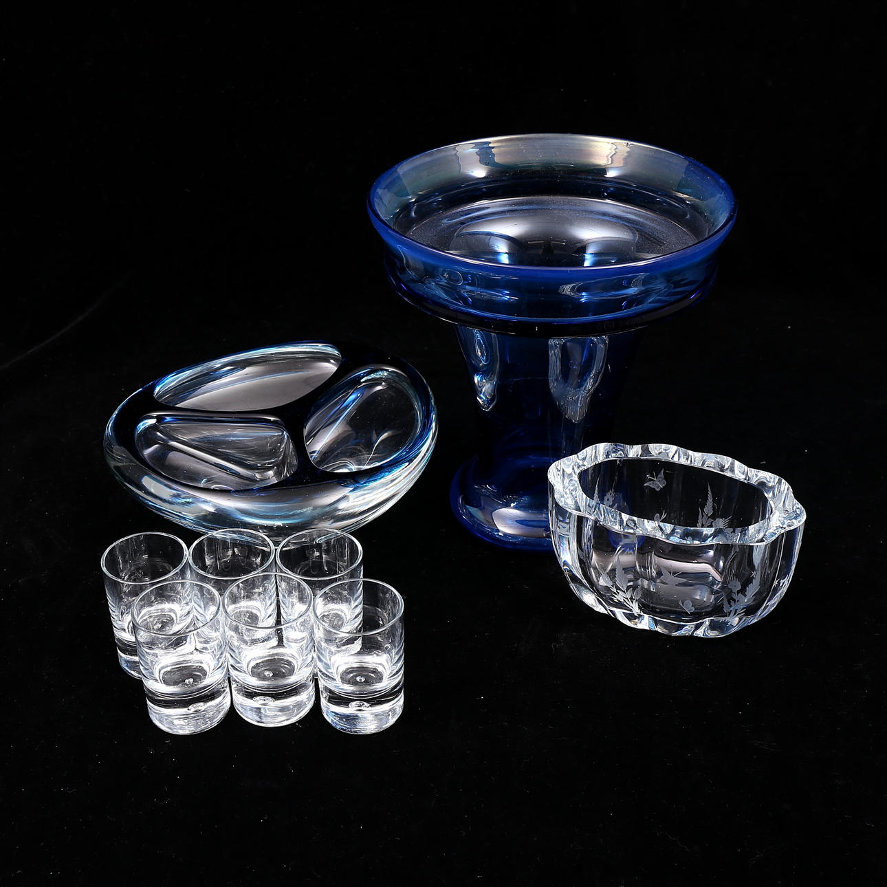 GLASS OBJECTS, 9 pcs.