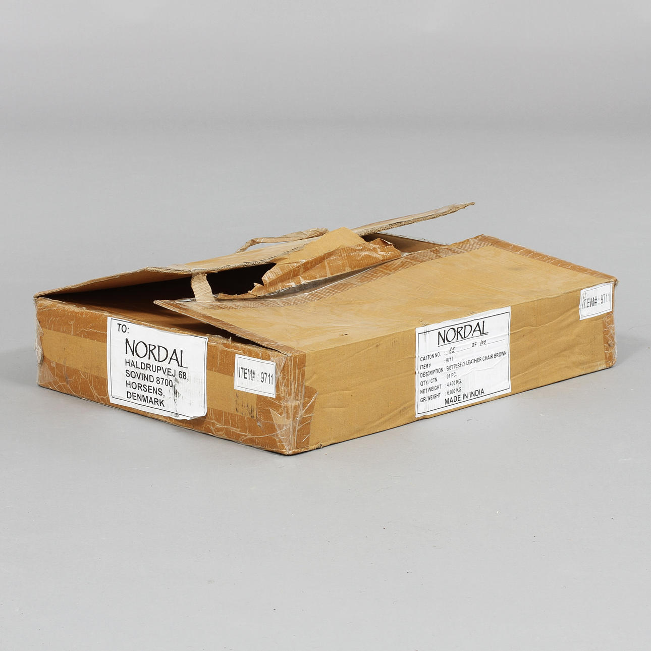 FÅTÖLJ, sk fladdermusfåtölj, 1900-tal.