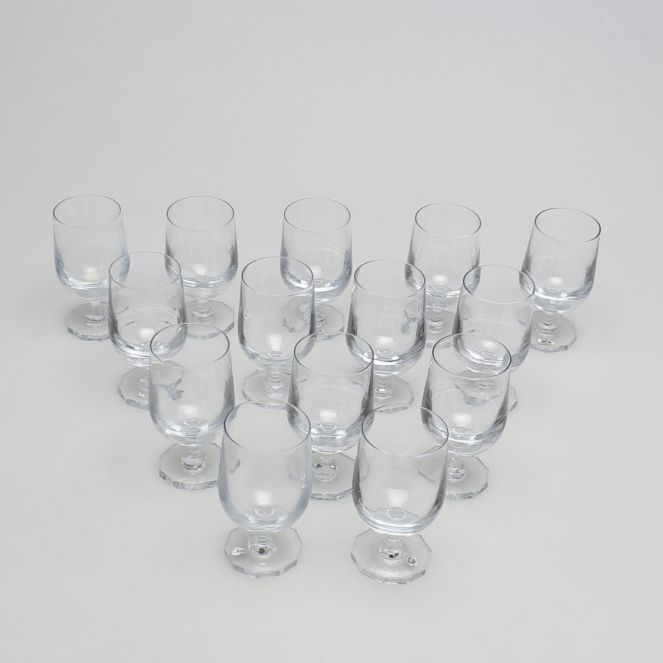 VATTENGLAS. 14 st. Strömbergshyttan, Sverige.