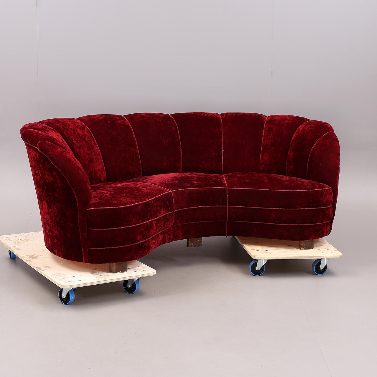 SOFA, gebogen, 1940er Jahre.
