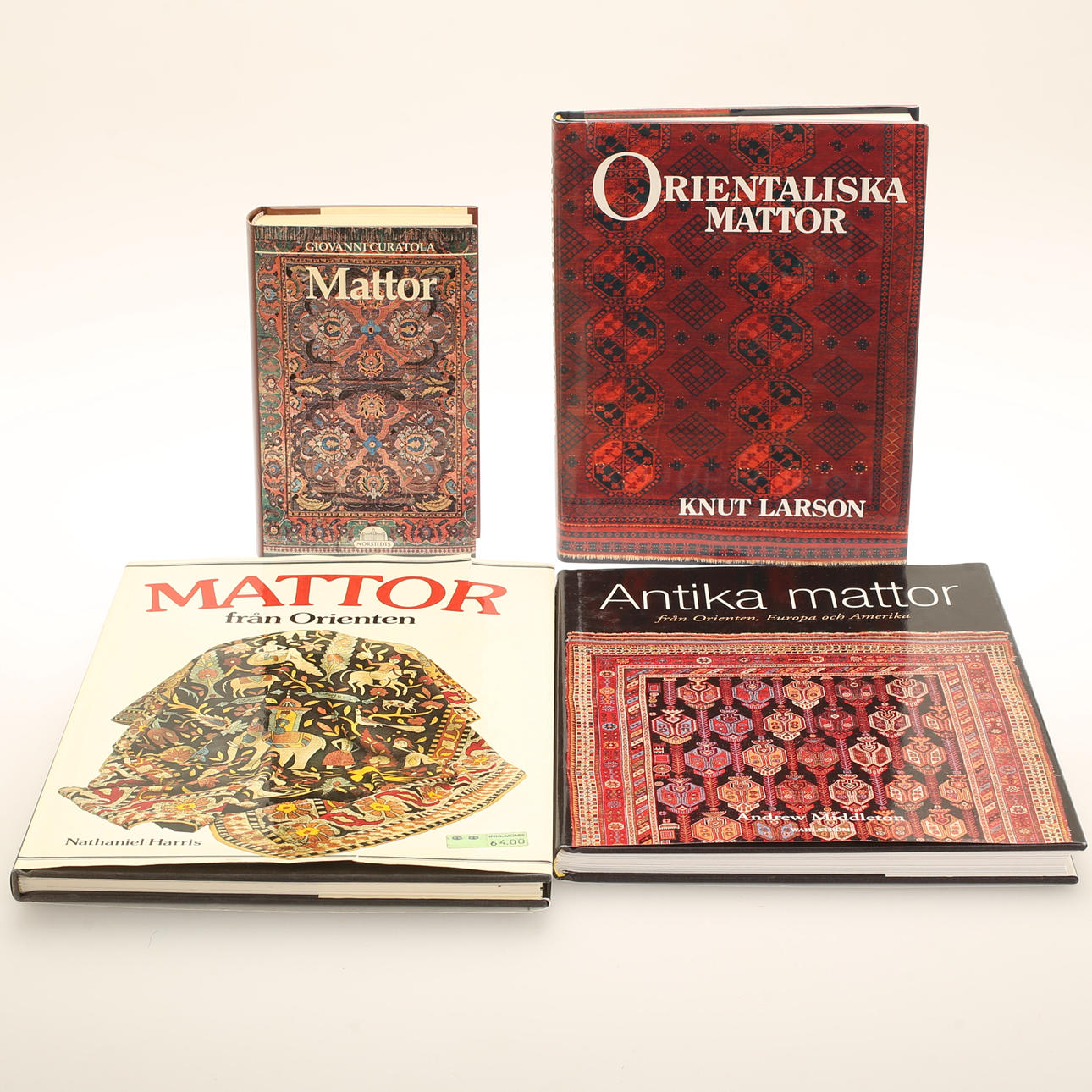 KIRJOJA, 4 kpl, itämaisia mattoja.