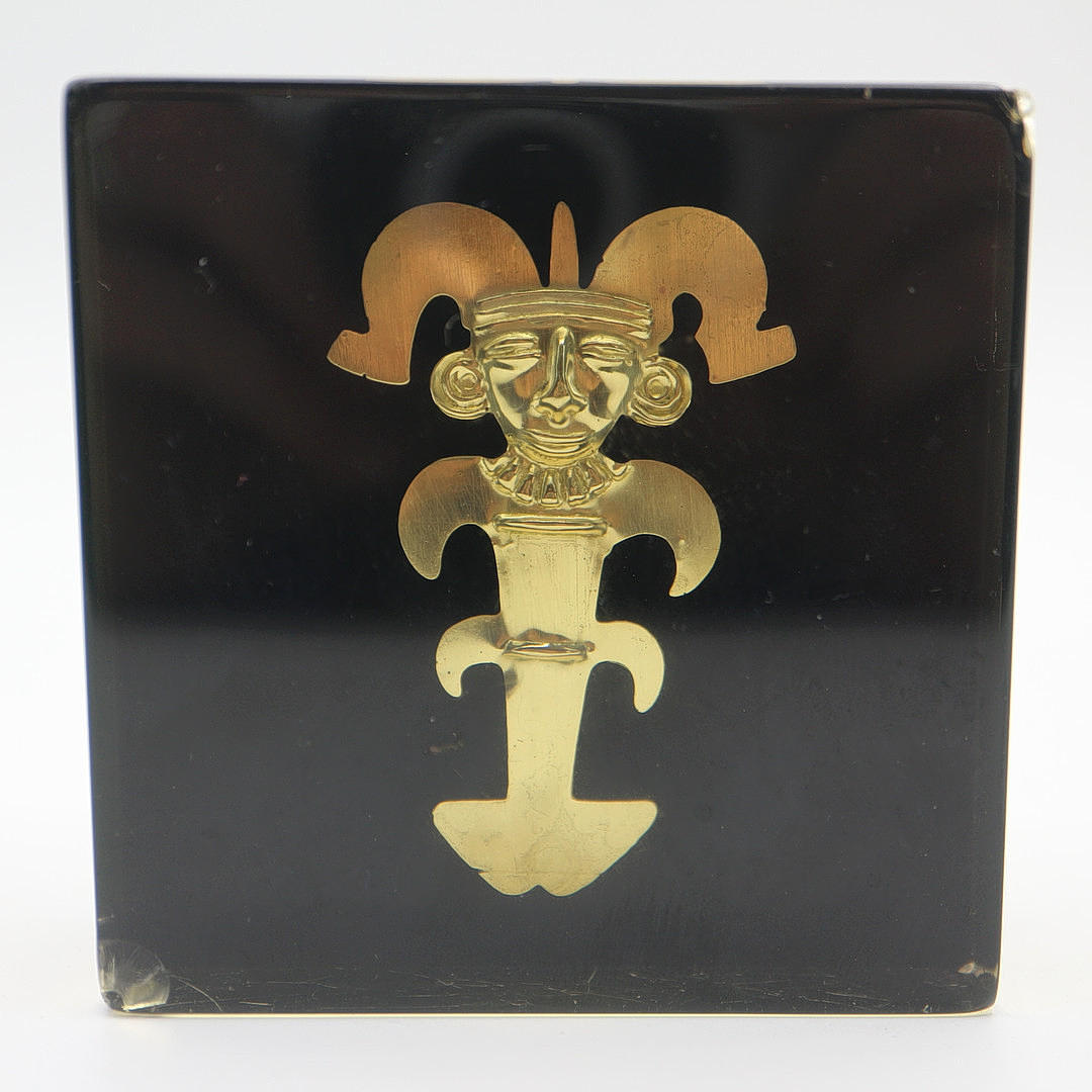 ANTROPOMORFISK HÆNG.