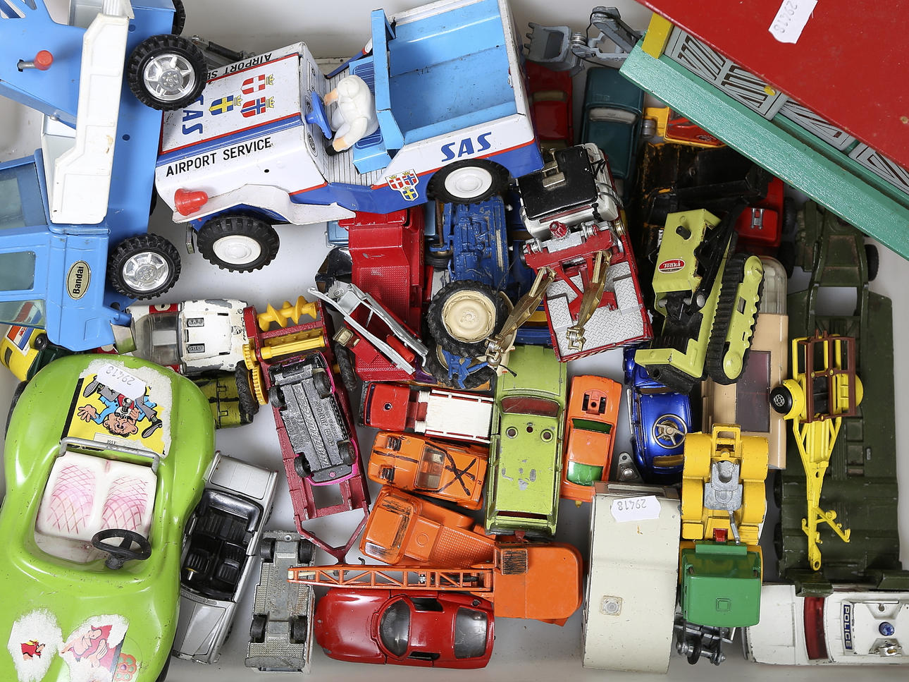 LEKSAKSBILAR mm, bland annat Japan, England.