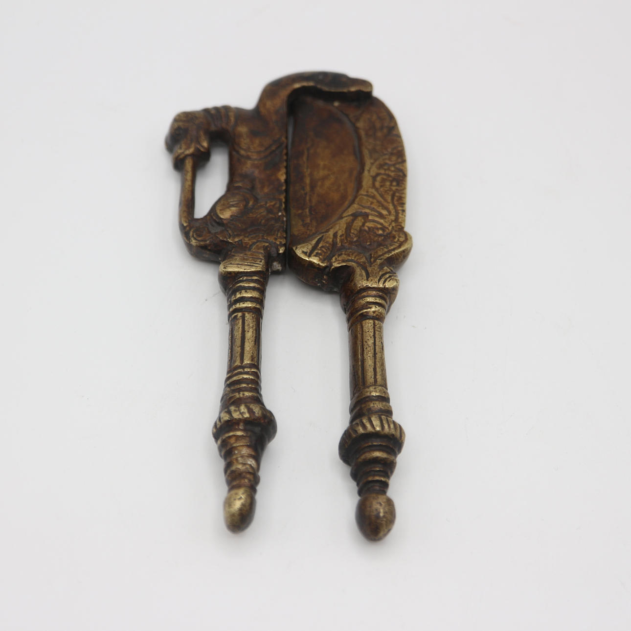 BETHEL NUSSKNACKER BRONZE ANTIK.