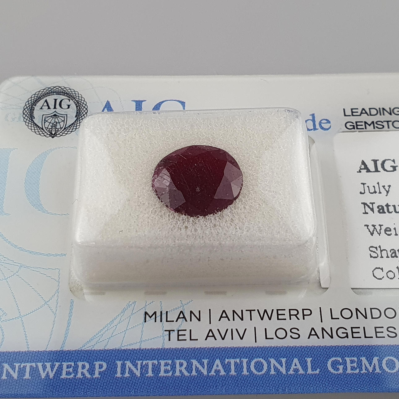 - NATURAL RUBY 2.38 CT. (CERTIFICATE AIG MILAN).