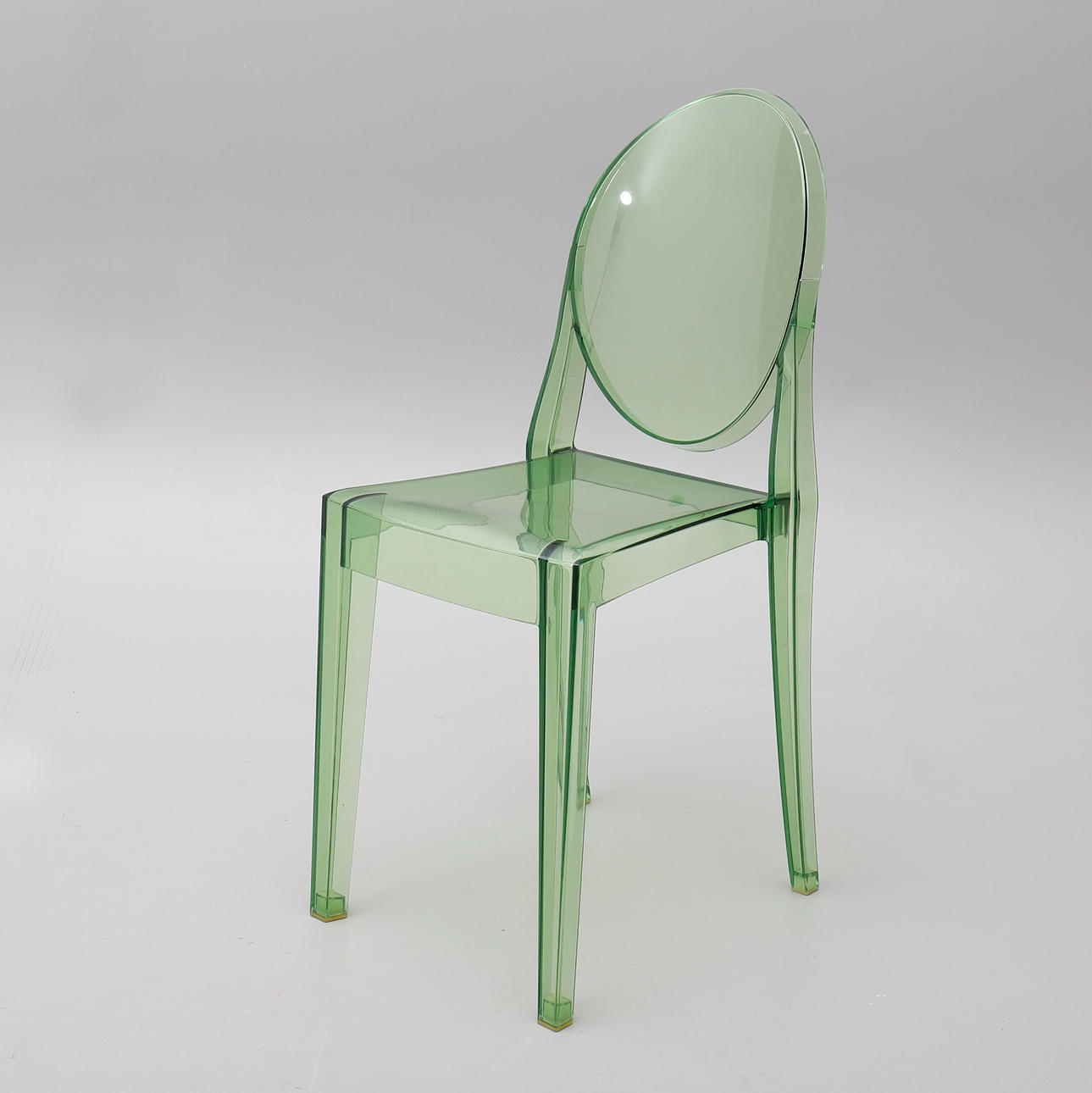 PHILIPPE STARCK. TUOLI "VICTORIA GHOST" Kartellille.
