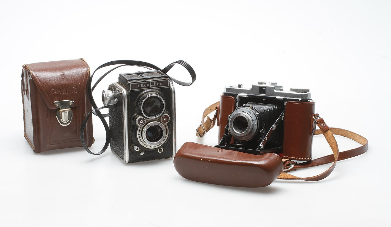 KAMEROR, 2 st, 1900-talets första hälft.