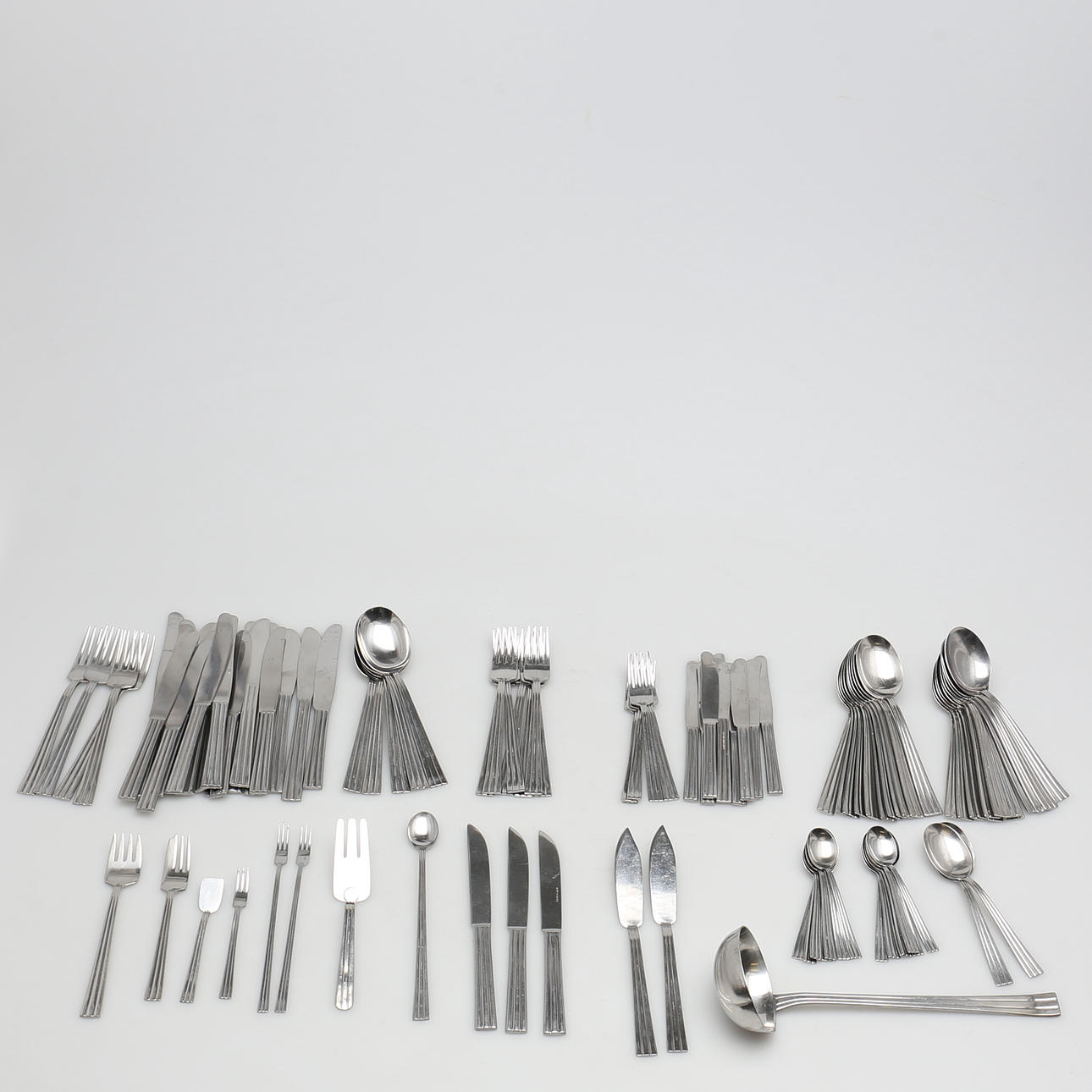 BESTICK. 105 st. "Thebe", Gense, 1950/60-tal.