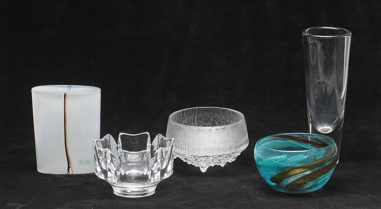 GLASFÖREMÅL, 5 delar, Orrefors, Kosta Boda, Johansfors, Iittala.