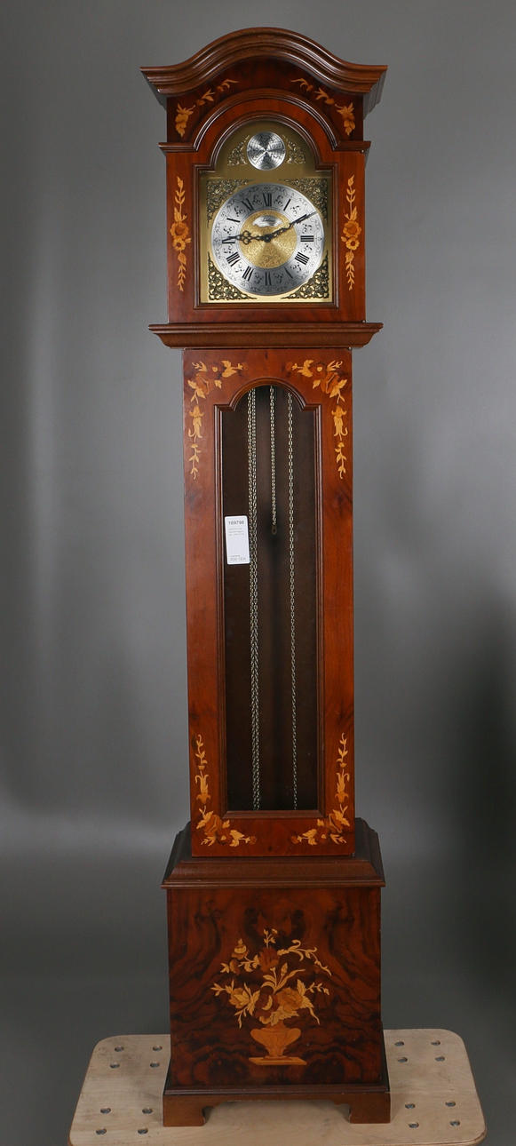 GOLVUR med intarsiainläggningar, 1960/70-tal.