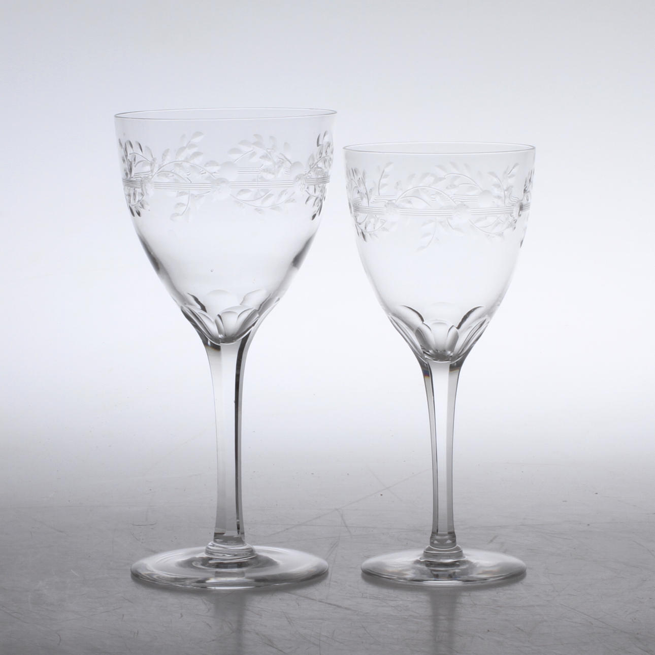 GLASSERVISDELAR, 23 delar, 1900-tal.