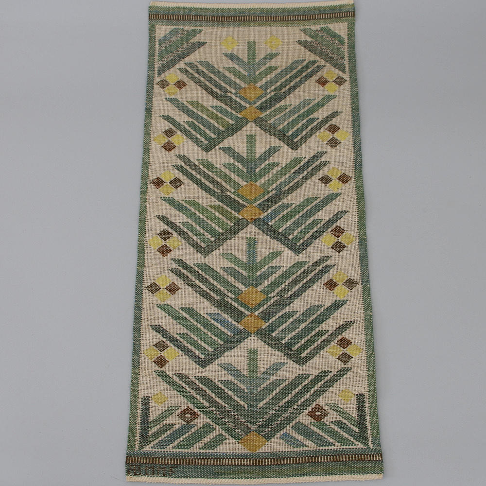 VÄVNAD, "Tallgrönt", AB MMF , komponerad av Märta Måås-Fjetterström.