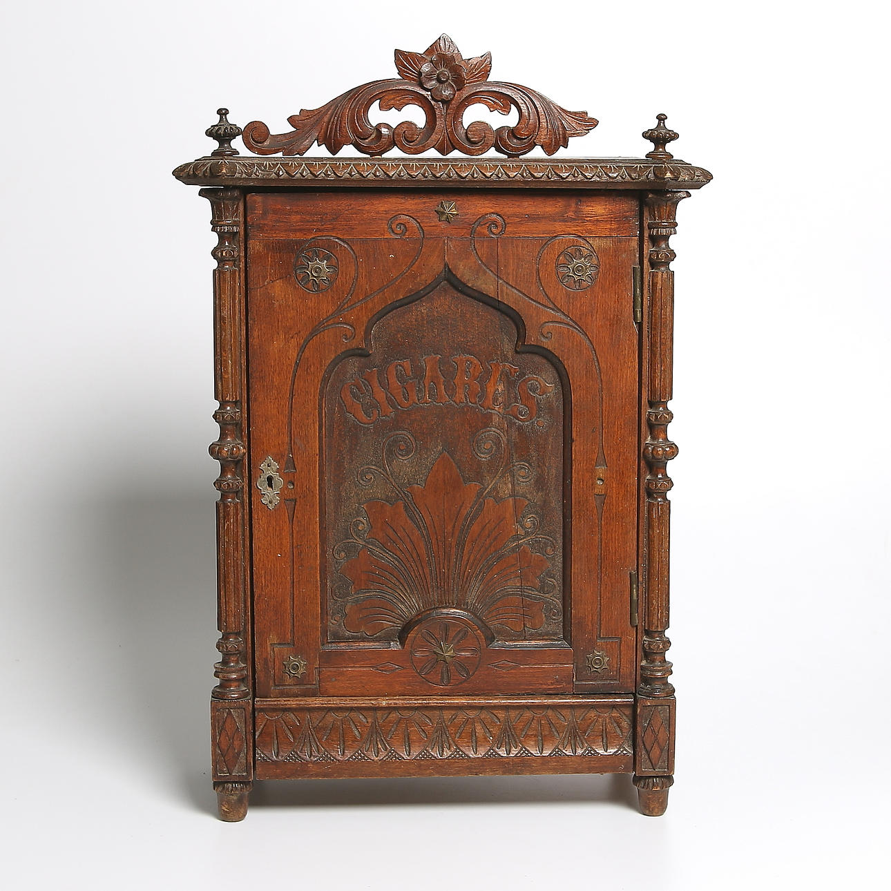 CIGARR/TOBAKSSKÅP, 1800-talets slut.