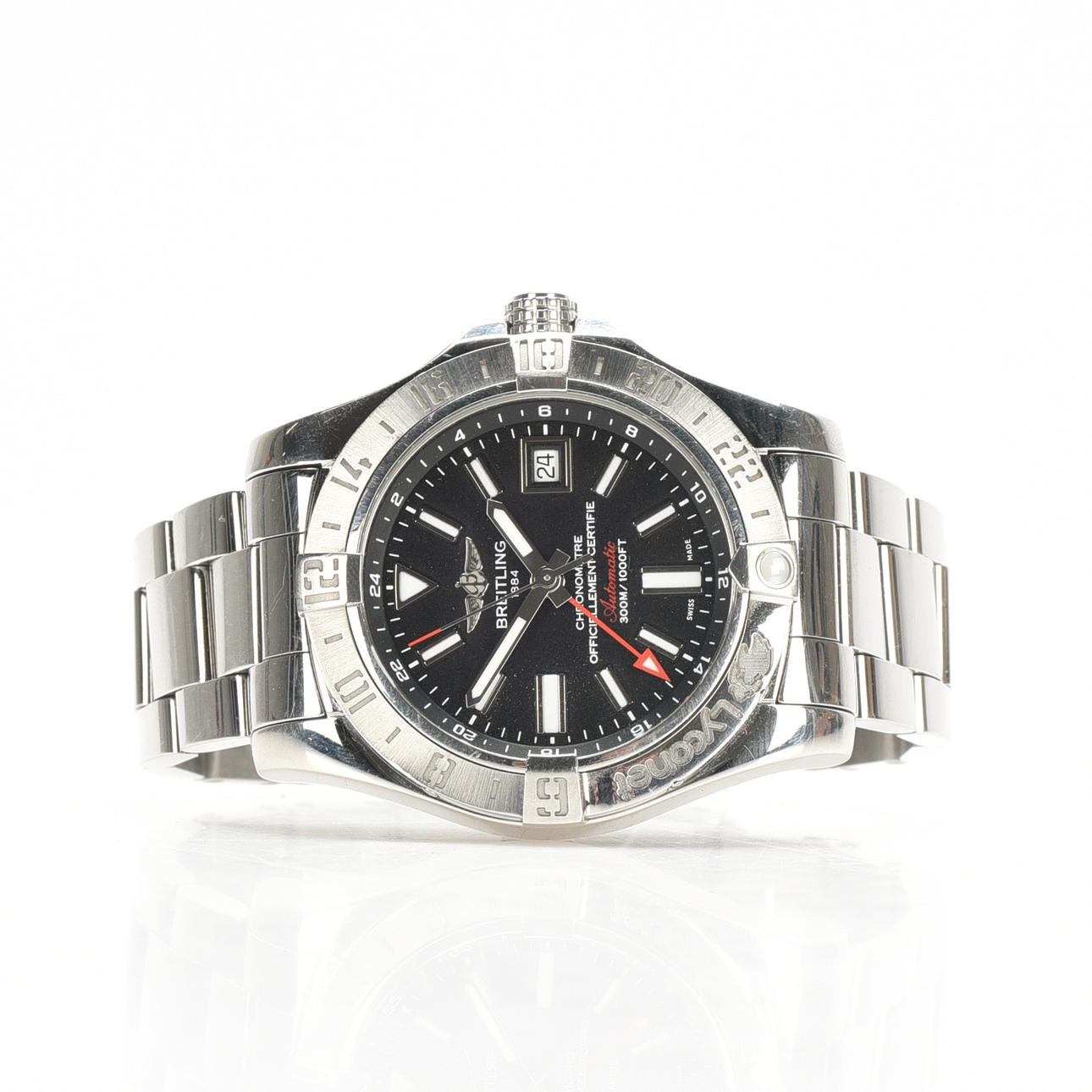 BRACELET WATCH, Breitling Avenger II GMT.