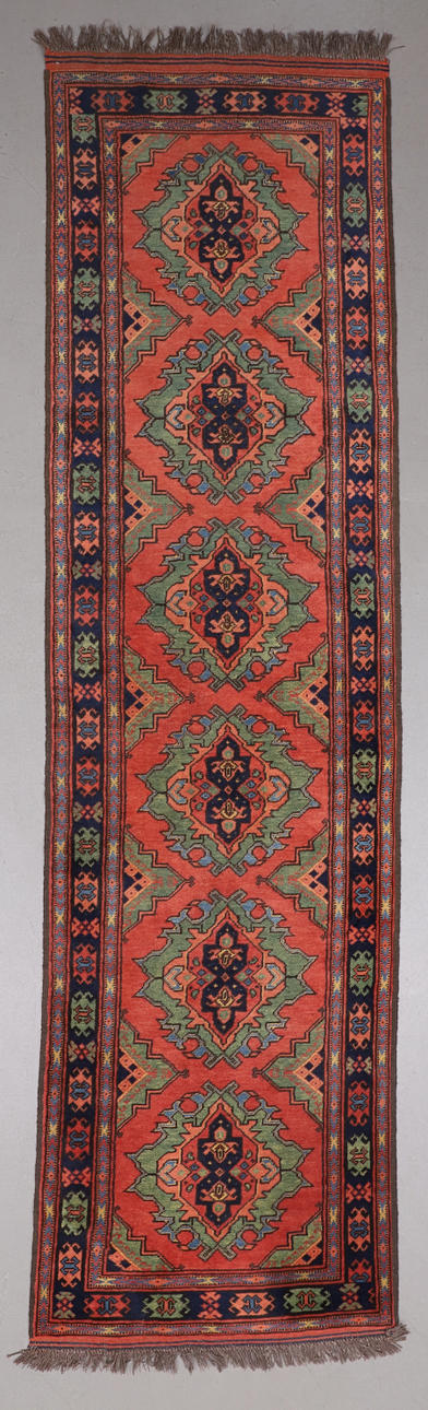 GALLERY MAT, Turkmen, dimensions 301x85 cm.