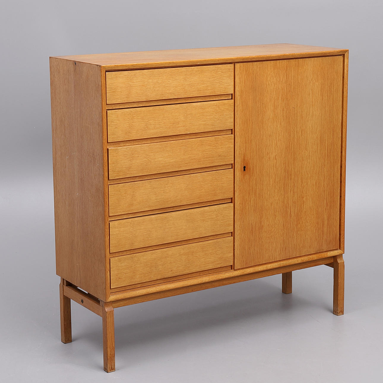 MARIAN GRABINSKI. Sideboard, IKEA, oak.
