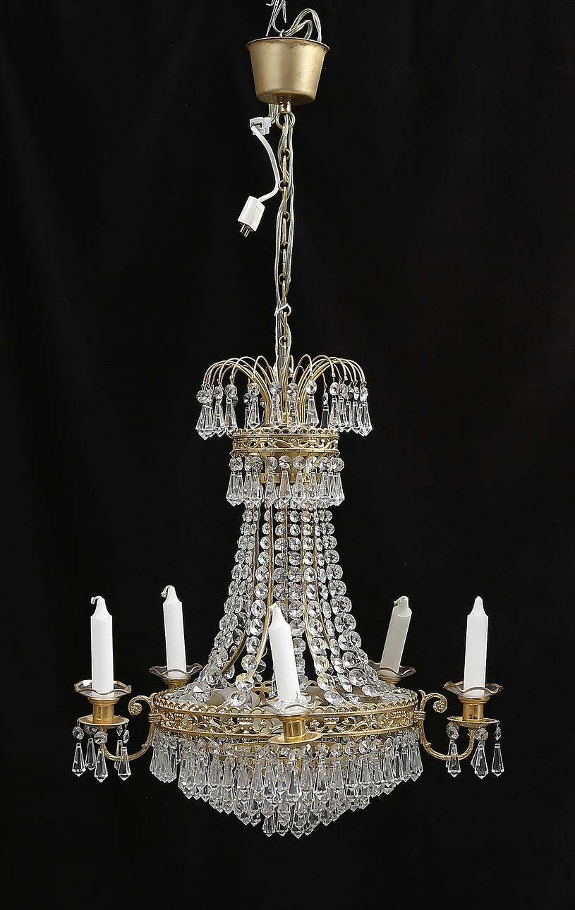 LJUSKRONA, 1900-talets fjärde kvartal. Höjd utan kedja 56 cm.